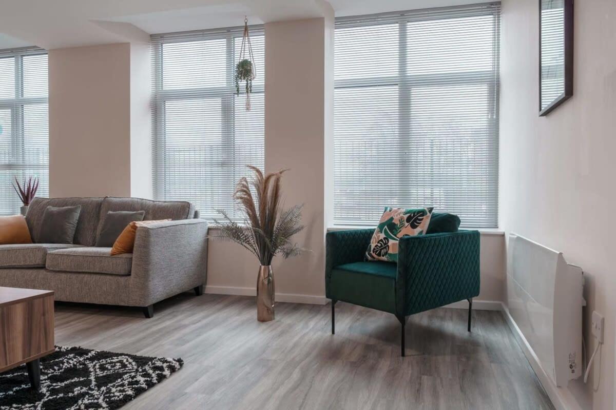 Contemporary 2 Bed Manchester Apartment - Sleeps 4 エクステリア 写真