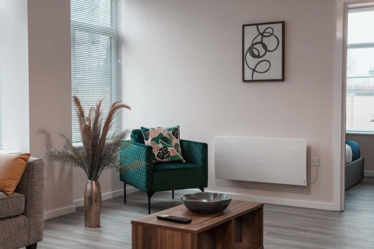 Contemporary 2 Bed Manchester Apartment - Sleeps 4 エクステリア 写真