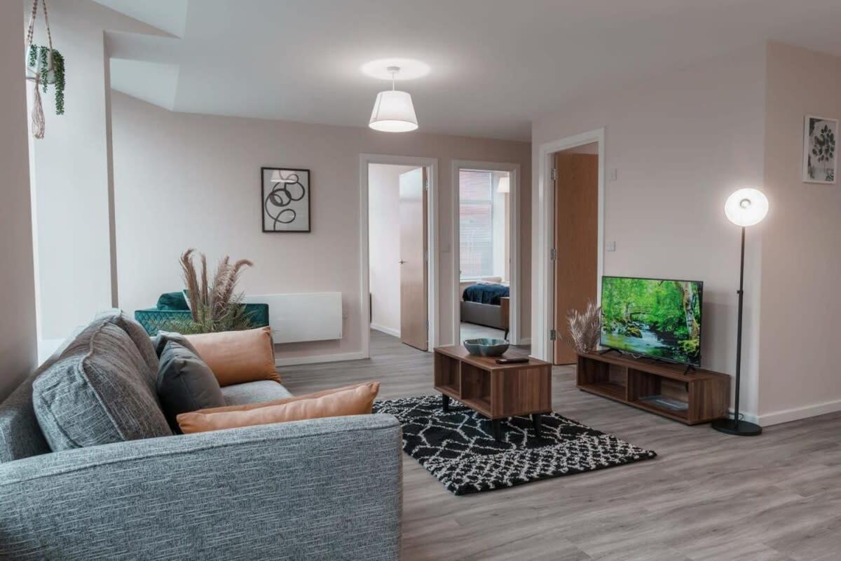 Contemporary 2 Bed Manchester Apartment - Sleeps 4 エクステリア 写真